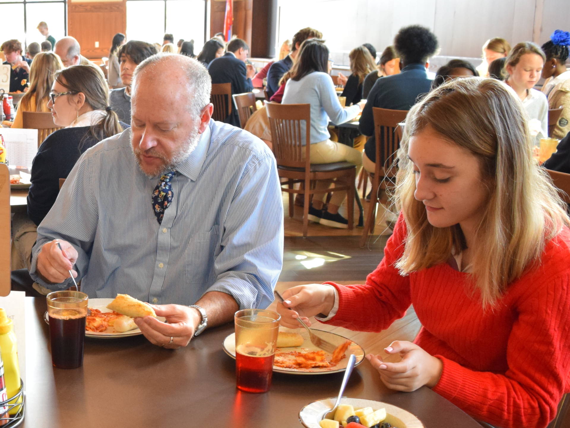 How Assigned Seats During Lunchtime Can Foster a Positive School Culture
