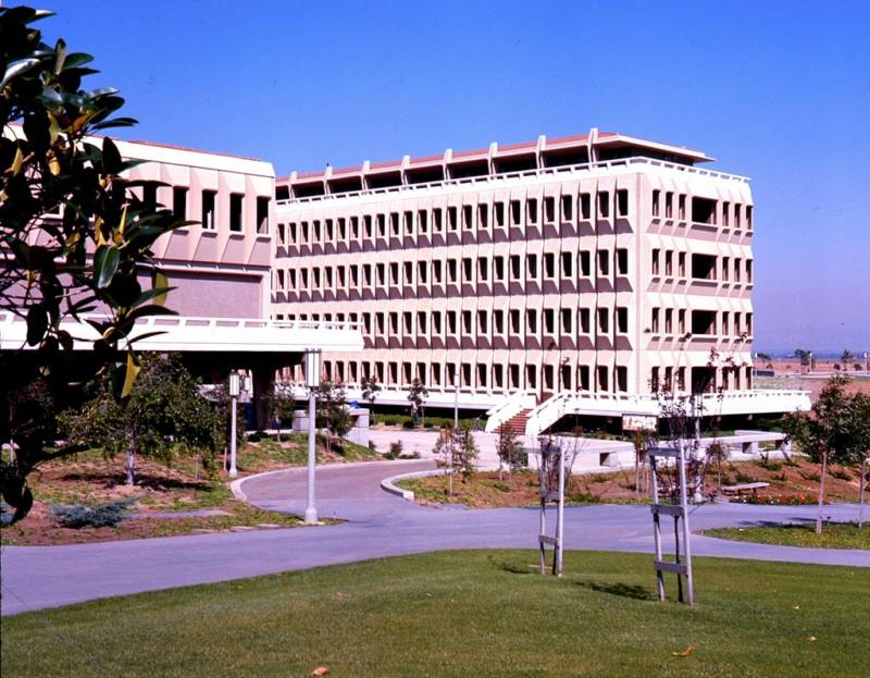 Large buildings on UC Irvine campus, 1966