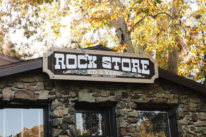 Built from volcanic rock, the Rock Store building was formerly a stagecoach stop in the 1910s. At first, Ed and Vern Savko opened it as a small town grocery store.