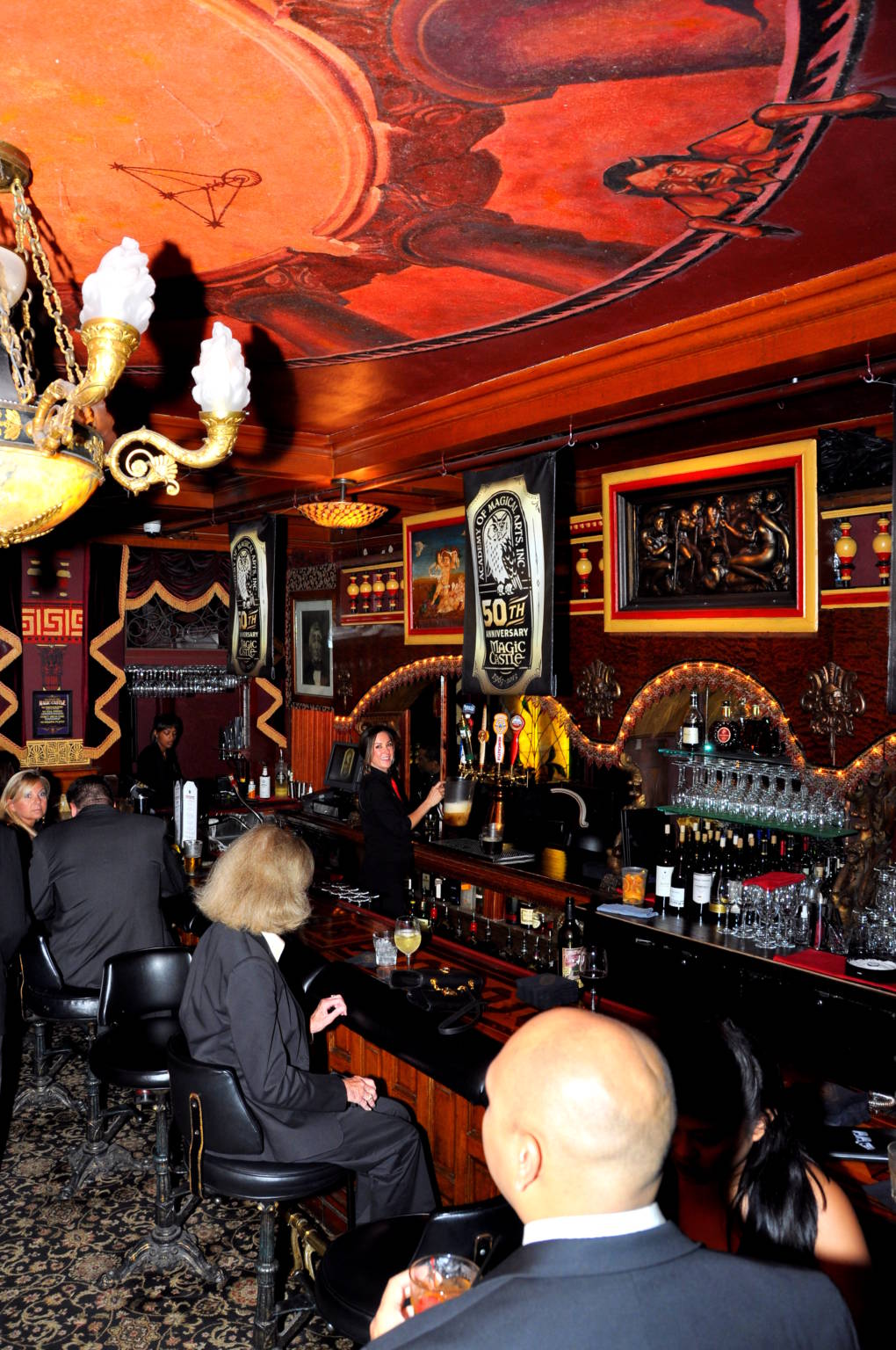 The Grand Salon Bar