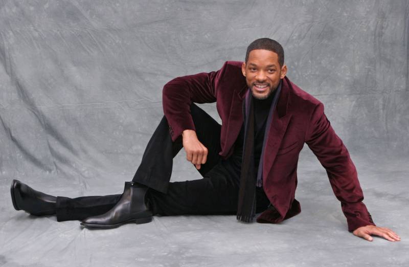 Look, Will Smith understands understated.  He's the boy, we just want him to look 'money', not wear $$money$$. 